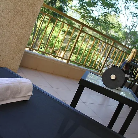 C&b Catalunya 92 Apartment